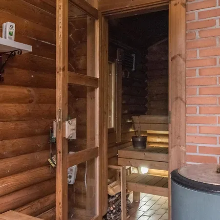 Holiday home Karhunsammal By Interhome